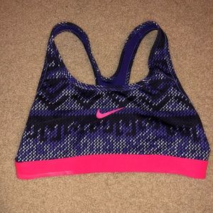 XS Nike sports bra
